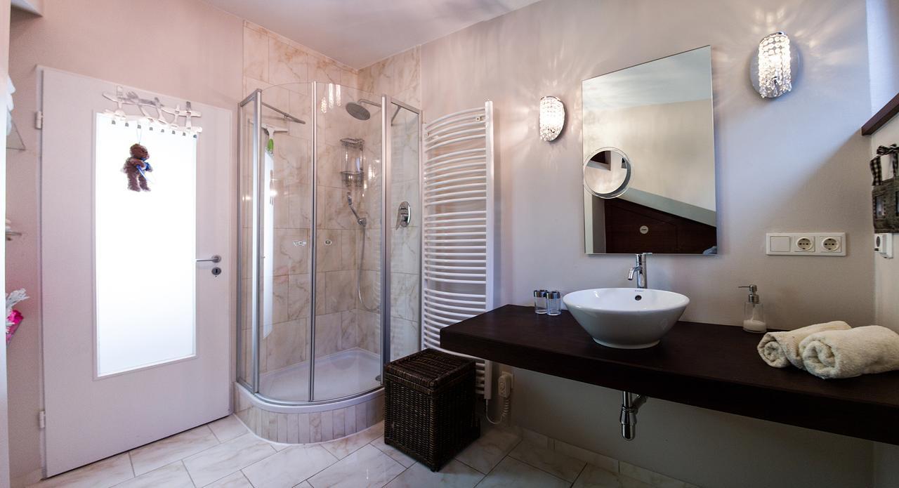 Ferienwohnung Marianne Ortszentrum Fuer Familien 180Qm เบิร์ชเทสกาเดน ภายนอก รูปภาพ
